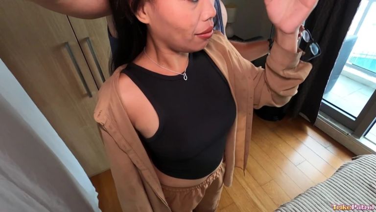 Trikepatrol You Can See the Sexually Interest in This Asians Eyes