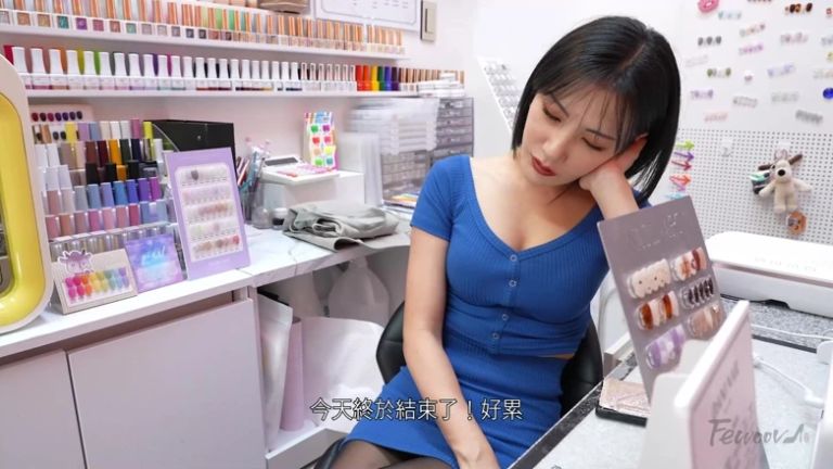Waxing Salon Boss Help You Cum!