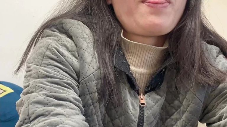 Hana Wear Clothes Then Go to Toilet Piss Water Her Pussy so Dirty