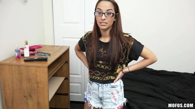 Mofos - Nicki Brings Tony Rubino Into Her Amateur Tap, Sucks Hard &amp; Gets a Facial on Her Glasses