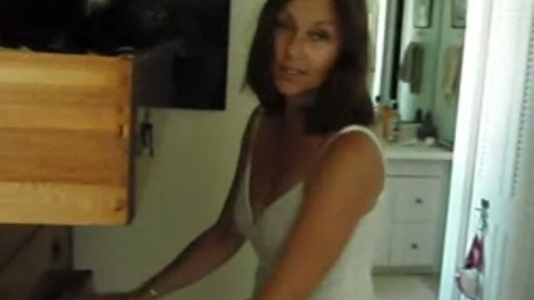 Hotwife Candi Annie Enjoys Getting her Pussy licked and a Great Orgasm!