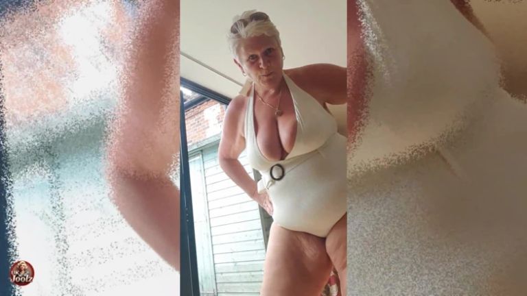 Trying Out My New Swimwear