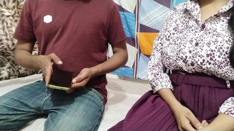Viral clip of a brother-in-law asking his sister-in-law for sex before she goes to the market (Hindi audio).