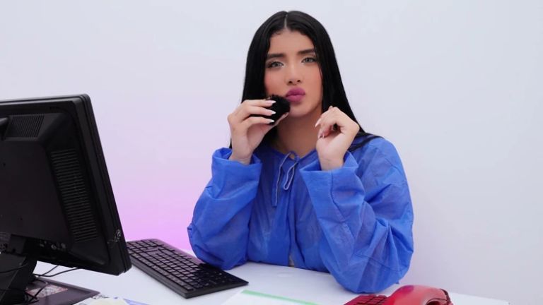 Asmr: Patient Visits My Office and We End up Fucking to Liviy Your Hurt
