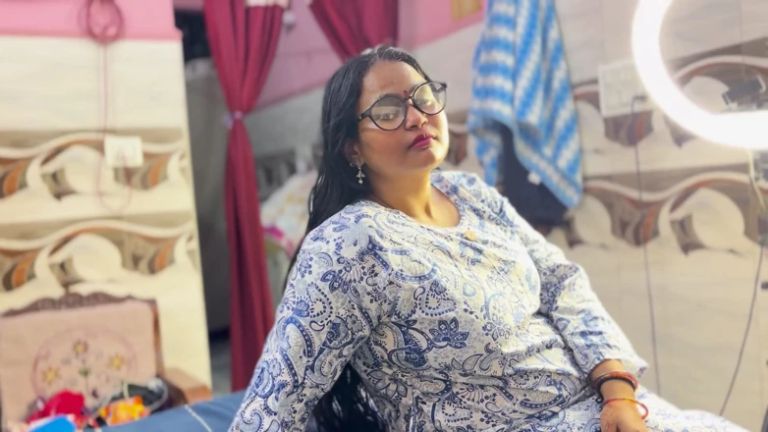 Desi Indian Stepsister Squirt Orgasm Sex Hindi Video