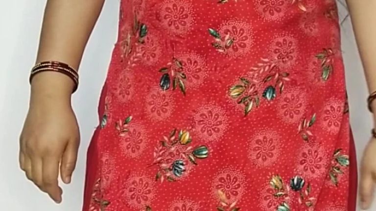 Indian - 18 Year Old Desi Cute Girl Full Nude Body Show