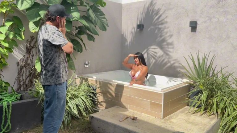 I Spend the Afternoon with My Boyfriend's Best Friend in the Jacuzzi Getting Fucked by His Thick Cock