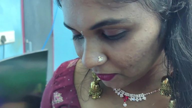 Vaishnavy Pee and Wash, Pee Video