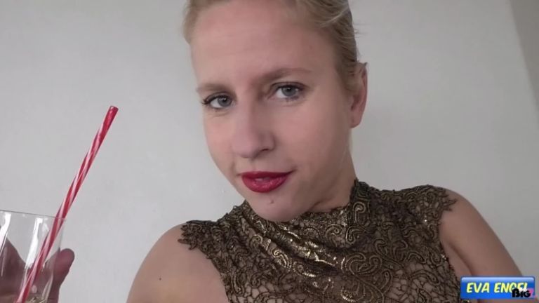 Decadent Pantyhose Piss