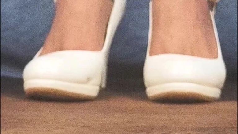 Giantess Haydee Rodriguez in White High Heels