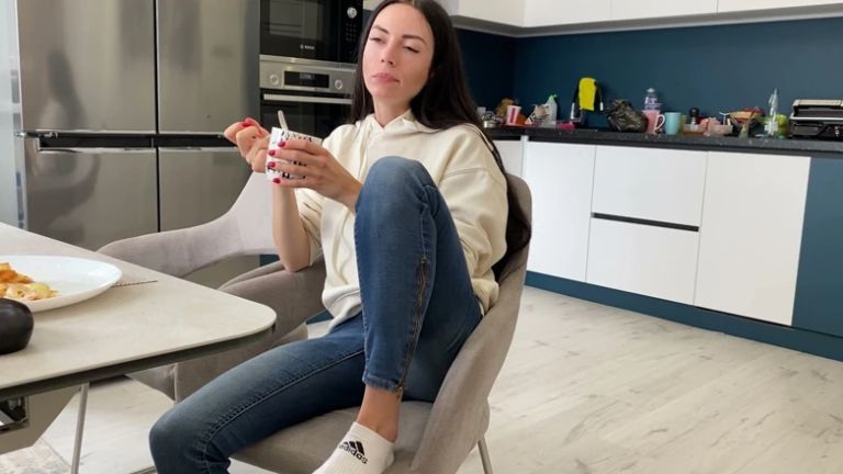 Householding, Jeans Tease, Masturbation with Toy, Squirt, Dirty Jeans