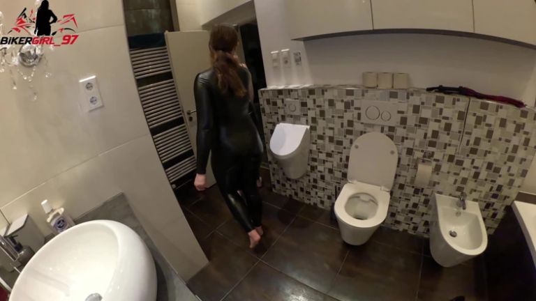 Double Piss in the Face for Submissive MILF!