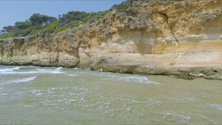 Naked Valentina Bianco Gets Hard Fuck on the Beach